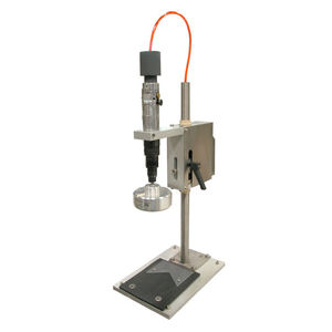 pneumatic screw capping machine / semi-automatic / for glass bottles / for PET bottles