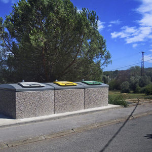 household waste container