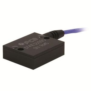 MEMS accelerometer