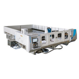 3/4-axis CNC machining center 1