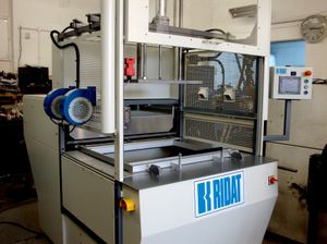tray forming machine