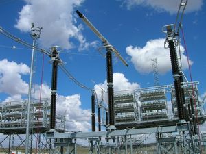 high-voltage disconnect switch