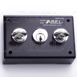 key exchange box