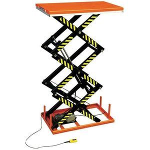 triple-scissor lift table