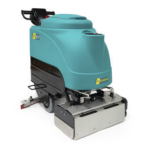 escalator scrubber-dryer