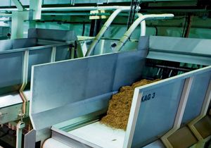 tobacco feeding unit