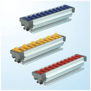 skate wheel conveyor