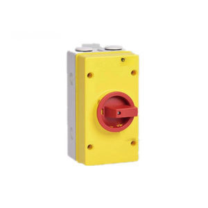 medium-voltage isolator switch