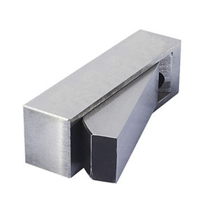 workpiece clamping jaw