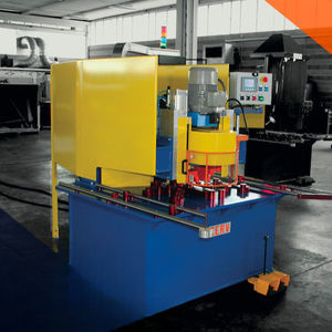 universal milling machine