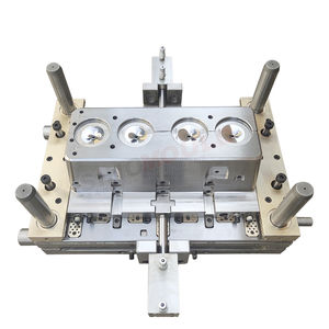 多腔塑料注射模