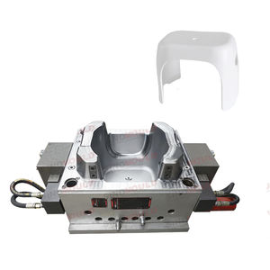 多腔塑料注射模