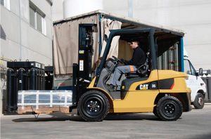diesel forklift / ride-on / industrial / 4-wheel