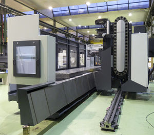 3-axis CNC milling machine / traveling-column