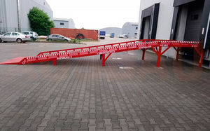truck loading ramp