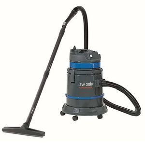 commercial vacuum cleaner