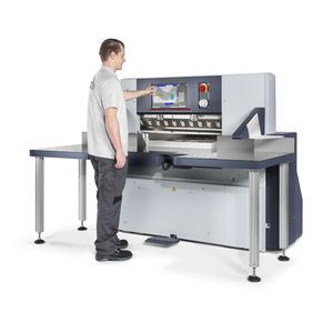 programmable paper cutter