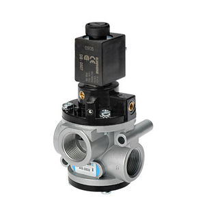 poppet pneumatic directional control valve