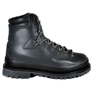 Outdoor activity safety shoes