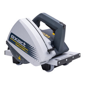 portable pipe cutting and beveling machine