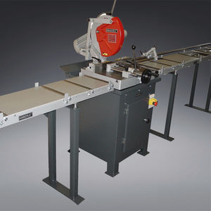 roller conveyor