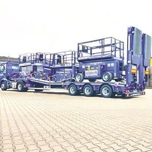 low-loader semi-trailer