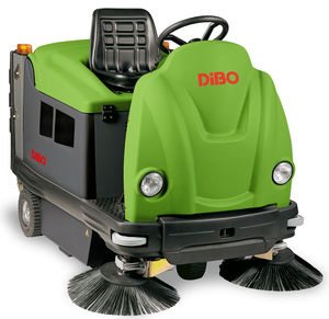ride-on sweeper / battery-powered