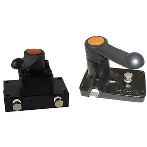 手动液压方向控制阀