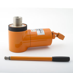 bottle jack