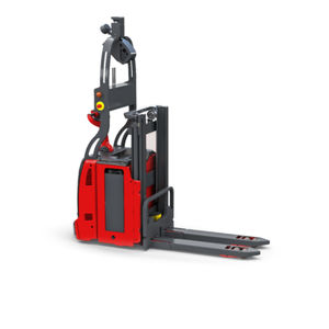 托盘堆垛机卡车