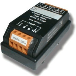 charge amplifier