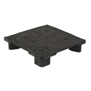 plastic quarter-size pallet