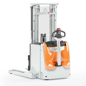 electric stacker truck 1