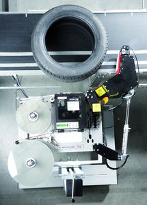 thermal transfer label printer-applicator / monochrome / for tires / automatic