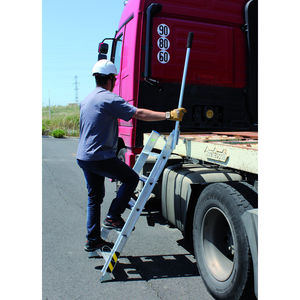 aluminum ladder