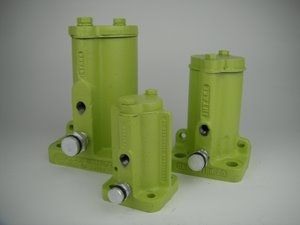 pneumatic vibrator / for hopper / piston