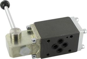 poppet hydraulic directional control valve