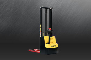 pallet stacker truck 1