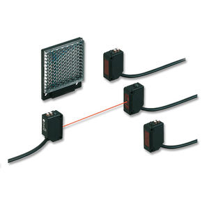photoelectric sensor with background suppression / with foreground suppression / diffuse reflective / retroreflective