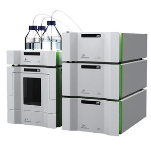 liquid chromatograph / laboratory / coupled to a mass spectrometer