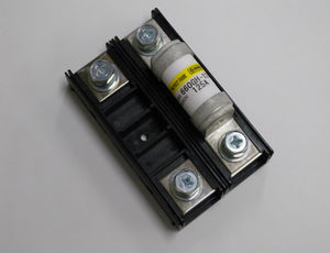 cylindrical fuse holder