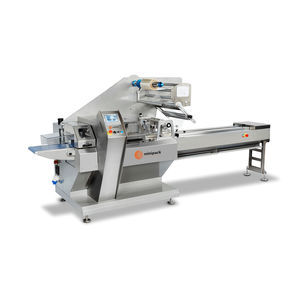 flow-wrapper packaging machine