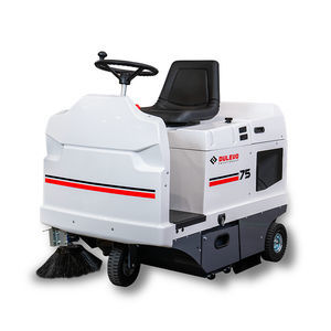 ride-on sweeper 1