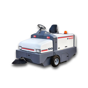 ride-on suction sweeper