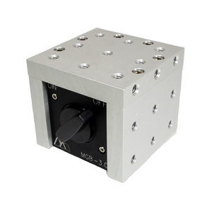 Switch magnetic base 1