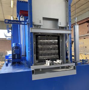 heat treatment furnace