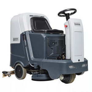 ride-on scrubber-dryer 1