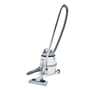 industrial vacuum cleaner 1