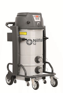 industrial vacuum cleaner 1
