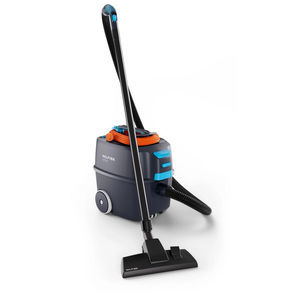 industrial vacuum cleaner 1